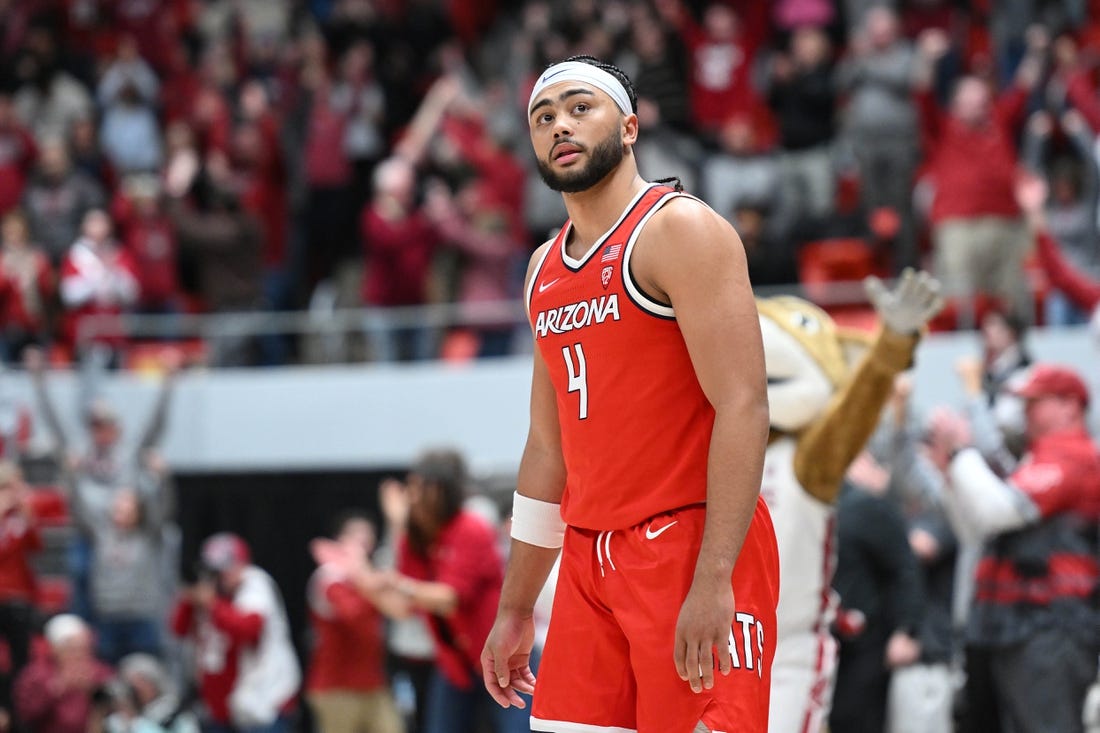 Jan 13, 2024; Pullman, Washington, USA; Arizona Wildcats guard Kylan Boswell (4) looks up at the score board after a game against the Washington State Cougars at Friel Court at Beasley Coliseum. Washington State won 73-70. Mandatory Credit: James Snook-USA TODAY Sports