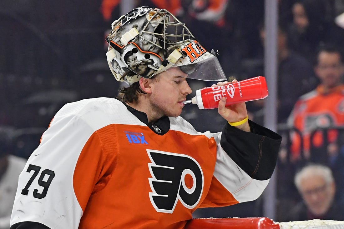 Jan 8, 2024; Philadelphia, Pennsylvania, USA; Philadelphia Flyers goaltender Carter Hart (79) against the Pittsburgh Penguins at Wells Fargo Center. Mandatory Credit: Eric Hartline-USA TODAY Sports