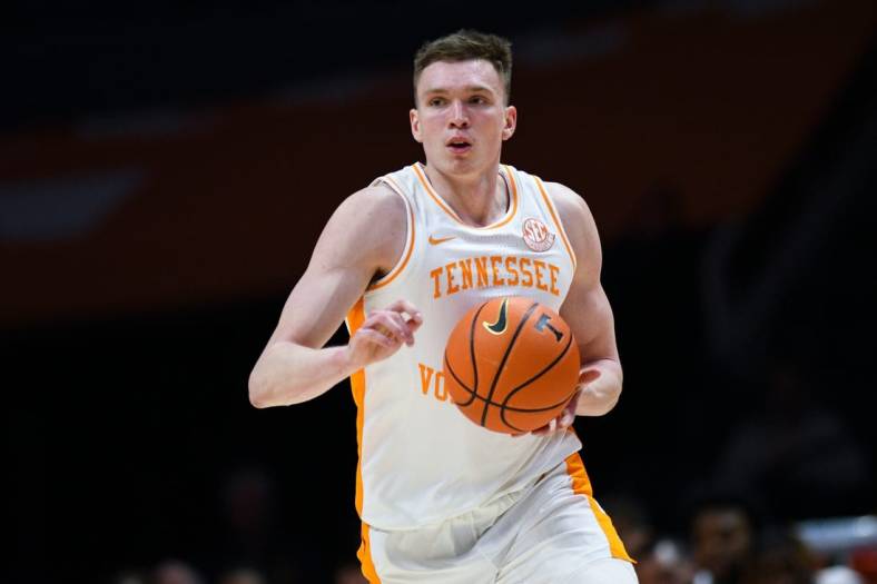 Tennessee guard Dalton Knecht (3) dribbles the ball during an NCAA college basketball game between Tennessee and Tarleton State at Thompson-Boling Arena at Food City Center, Thursday, Dec. 21, 2023.
