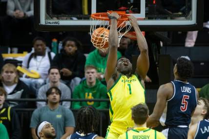 Oregon center N'Faly Dante dunks the ball as the Oregon Ducks host the Arizona Wildcats Saturday, Jan. 27, 2024 at Matthew Knight Arena in Eugene, Ore.
