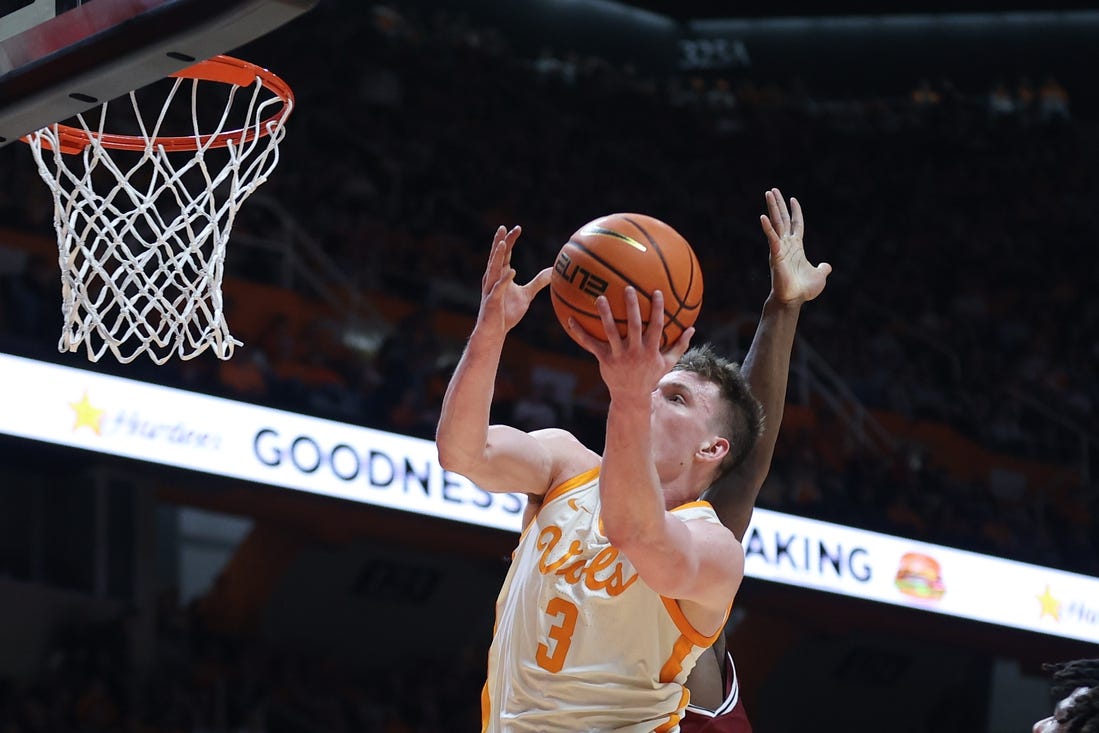 Jan 30, 2024; Knoxville, Tennessee, USA; Tennessee Volunteers guard Dalton Knecht (3) goes to the basket against the South Carolina Gamecocks during the first half at Thompson-Boling Arena at Food City Center. Mandatory Credit: Randy Sartin-USA TODAY Sports