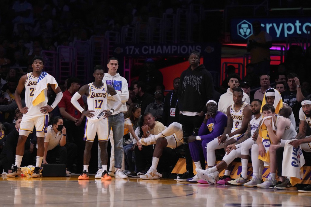 los angeles lakers: lakers bench