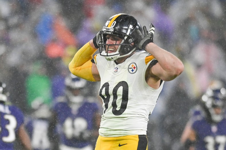 Pittsburgh Steelers star T.J. Watt 'believed to have suffered