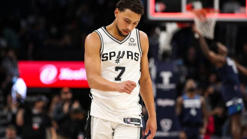 Nov 18, 2021; Minneapolis, Minnesota, USA; San Antonio Spurs guard Bryn Forbes (7) reacts to his loss against the Minnesota Timberwolves at Target Center. Mandatory Credit: David Berding-USA TODAY Sports