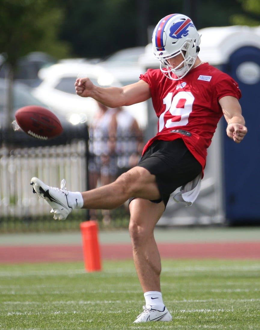 Punter Matt Araiza sends one downfield on the opening day of the Buffalo Bills training camp at St. John Fisher University in Rochester Sunday, July 24, 2022.

Sd 072422 Bills Camp 17 Spts