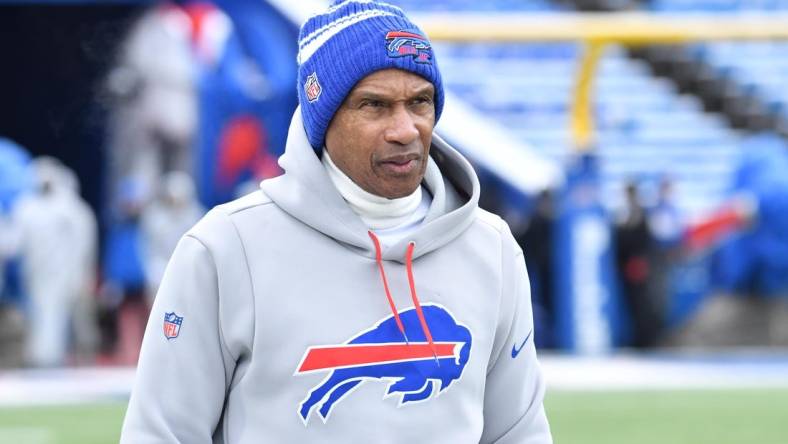 Jan 15, 2023; Orchard Park, NY, USA; Buffalo Bills defensive coordinator Leslie Frazier looks on before playing against the Miami Dolphins in a NFL wild card game at Highmark Stadium. Mandatory Credit: Mark Konezny-USA TODAY Sports