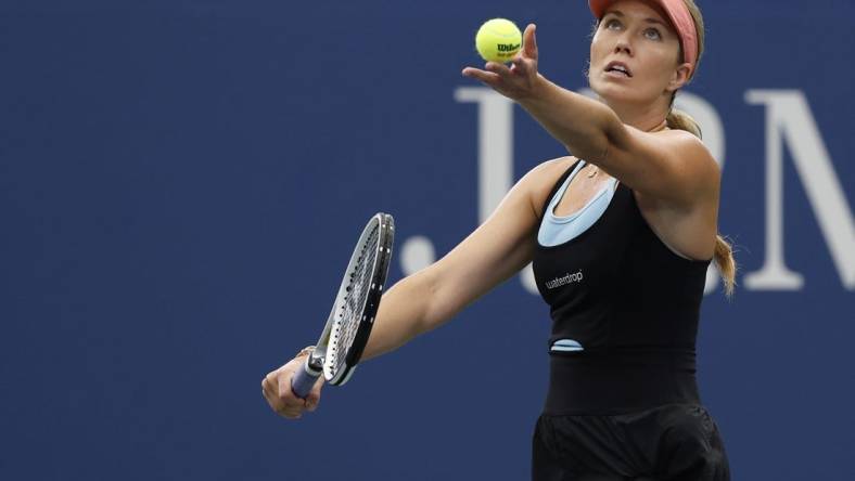 Aug 30, 2023; Flushing, NY, USA; Danielle Collins of the United States serves against Elise Mertens of Belgium (not pictured) on day three of the 2023 U.S. Open tennis tournament at USTA Billie Jean King National Tennis Center. Mandatory Credit: Geoff Burke-USA TODAY Sports