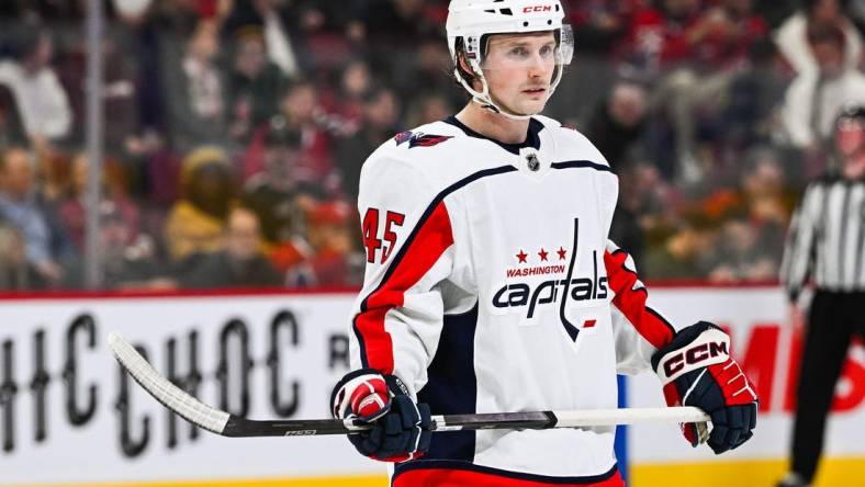 Oct 21, 2023; Montreal, Quebec, CAN; Washington Capitals right wing Matthew Phillips (45) against the Montreal Canadiens during the third period at Bell Centre. Mandatory Credit: David Kirouac-USA TODAY Sports