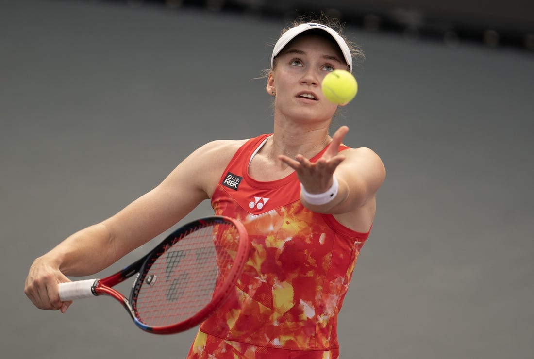 Nov 3, 2023; Cancun, Mexico;  Elena Rybakina (KAZ) tosses the ball to serve during her match against Aryna Sabalenka on day six of the GNP Saguaros WTA Finals Cancun. Mandatory Credit: Susan Mullane-USA TODAY Sports