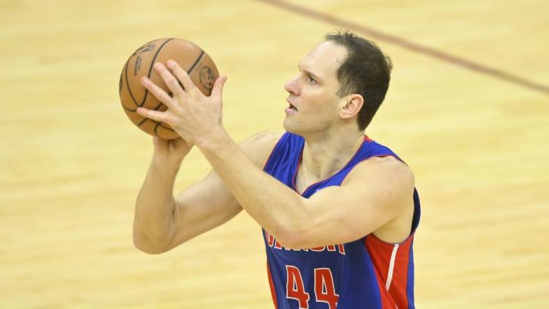 Jan 31, 2024; Cleveland, Ohio, USA; Detroit Pistons forward Bojan Bogdanovic (44) shoots in the fourth quarter against the Cleveland Cavaliers at Rocket Mortgage FieldHouse. Mandatory Credit: David Richard-USA TODAY Sports