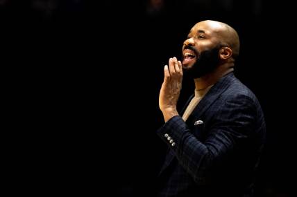 Villanova Wildcats head coach Kyle Neptune speaks to his players in the first half of the NCAA basketball game between Xavier Musketeers and Villanova Wildcats at the Cintas Center in Cincinnati on Wednesday, Feb. 7, 2024.