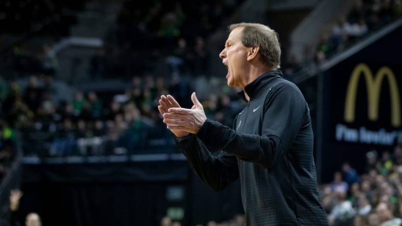 Oregon head coach Dana Altman yells to his team as the Oregon Ducks host the Washington Huskies Thursday, Feb. 8, 2024, at Matthew Knight Arena in Eugene, Ore.