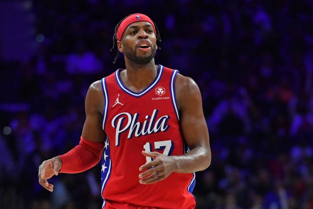 Feb 9, 2024; Philadelphia, Pennsylvania, USA;  Philadelphia 76ers guard Buddy Hield (17) against the Atlanta Hawks during the third quarter at Wells Fargo Center. Mandatory Credit: Eric Hartline-USA TODAY Sports