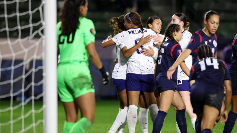 Feb 20, 2024; Carson, California, USA;  United States forward Lynn Williams (6) celebrates with teammates after scoring a goal against the Dominican Republic during the first half of the 2024 Concacaf W Gold Cup group stage game at Dignity Health Sports Park. Mandatory Credit: Kiyoshi Mio-USA TODAY Sports