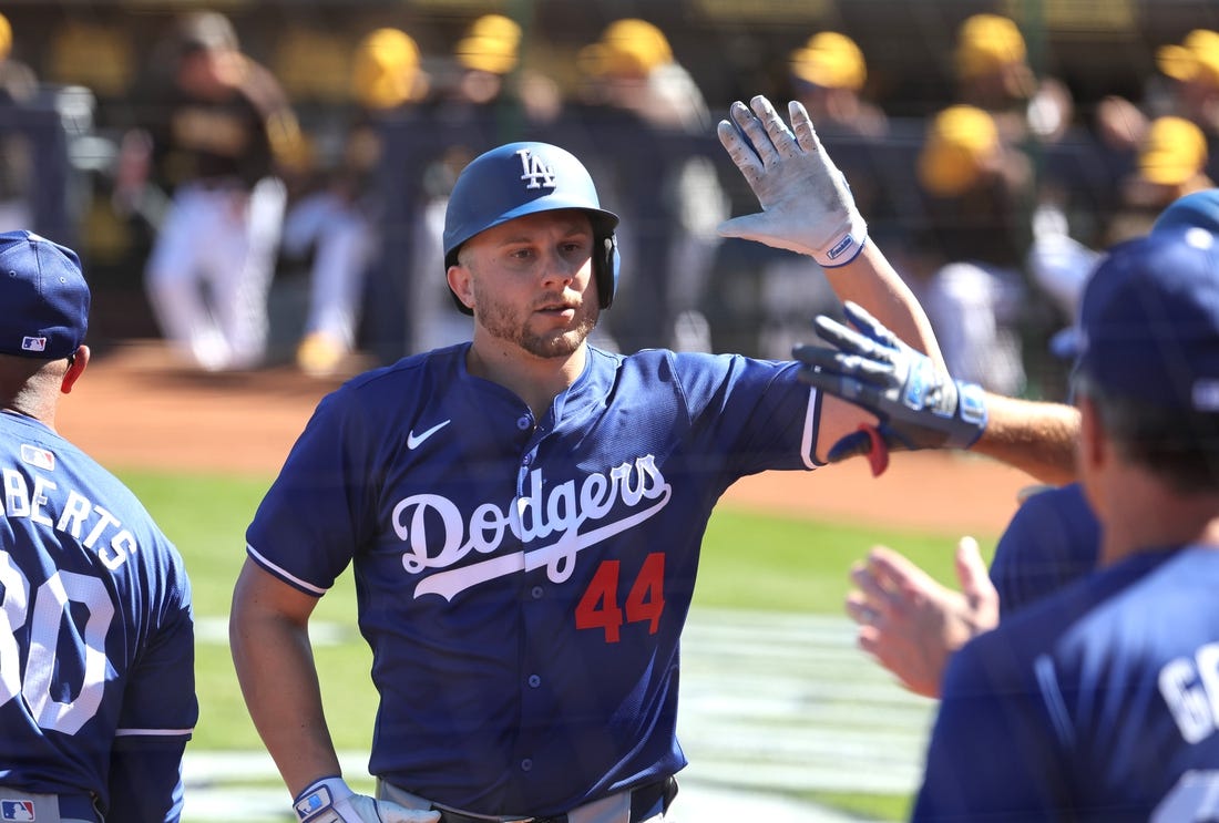 Dodgers open spring training with 14-1 rout of Padres