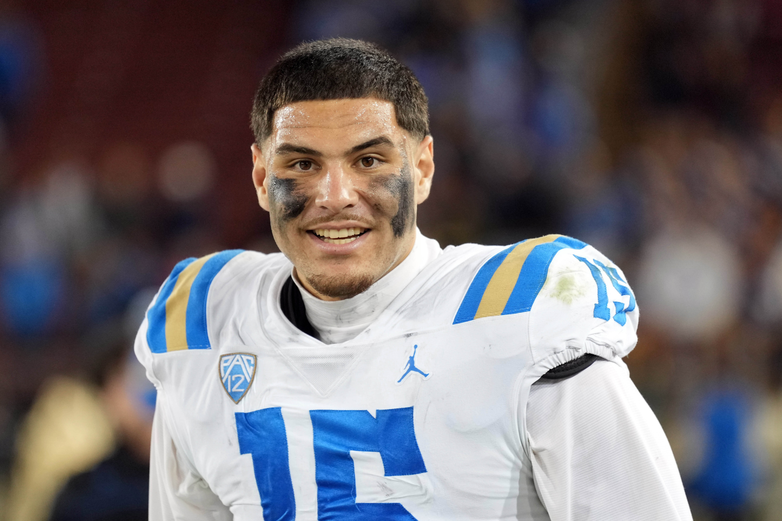 UCLA edge rusher Laiatu Latu