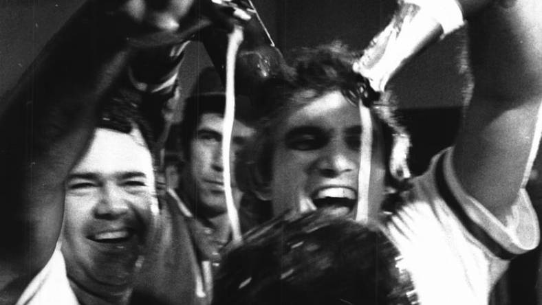 Bob Bailey and Bill Plummer douse Johnny Bench with champagne in the clubhouse after beating the Phillies in the NLCS. Between Bailey and Plummer, Pat Zachry is visible.

Cincpt 06 23 2016 Enquirer 1 C005 2016 06 22 Img Reds283 1 1 Nreoo6r0 L832351460 Img Reds283 1 1 Nreoo6r0