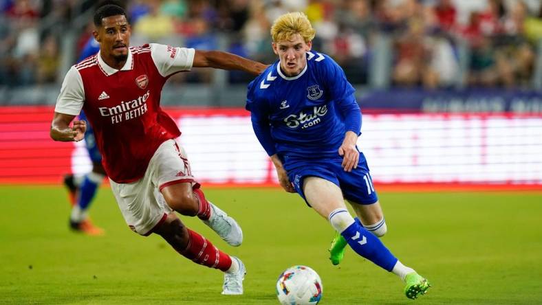 Jul 16, 2022; Baltimore, Maryland, USA; Everton forward Anthony Gordon (10)  dribbles up the field during the second half of the Charm City International Friendly against Arsenal at M&T Stadium.  Arsenal defeated Everton 2-0. Mandatory Credit: Tommy Gilligan-USA TODAY Sports