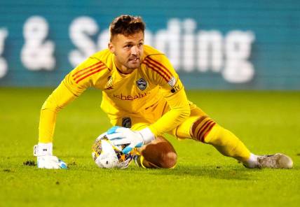 Sep 20, 2023; Commerce City, Colorado, USA; Colorado Rapids goalkeeper Marko Ilic (1) makes a save in the second half against the Seattle Sounders at Dick's Sporting Goods Park. Mandatory Credit: Ron Chenoy-USA TODAY Sports