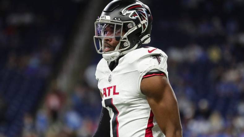 Atlanta Falcons cornerback Jeff Okudah (1) warms up before the Detroit Lions game at Ford Field in Detroit on Sunday, Sept. 24, 2023.