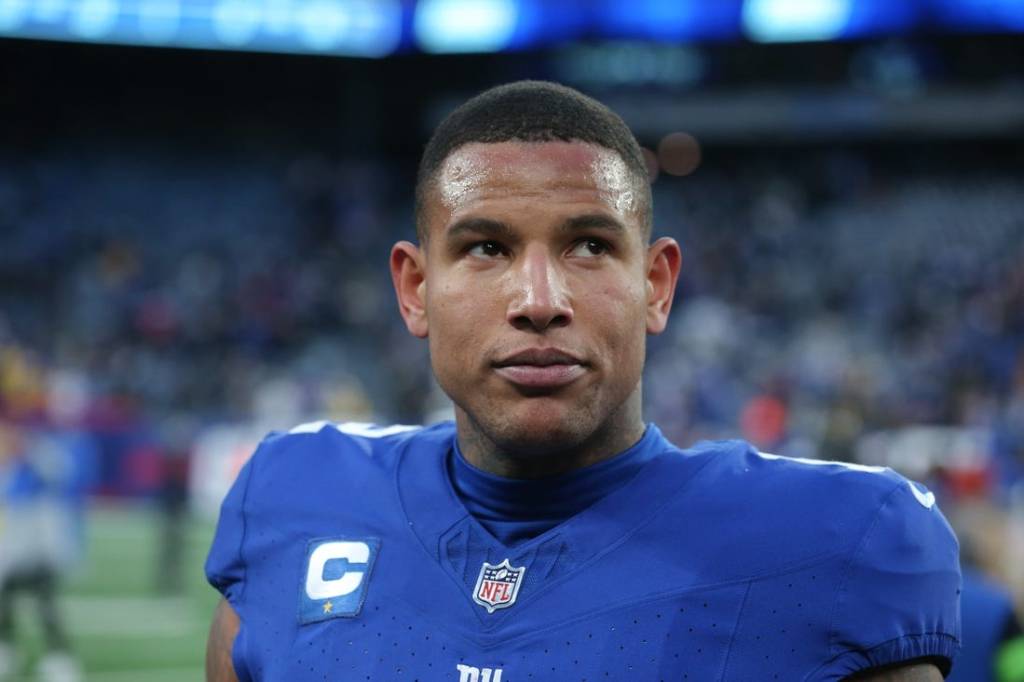 Dec 31, 2023; East Rutherford, New Jersey, USA; New York Giants tight end Darren Waller (12) after a game against the Los Angeles Rams at MetLife Stadium. Mandatory Credit: Brad Penner-USA TODAY Sports