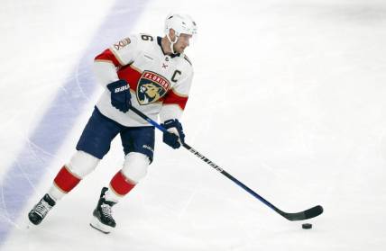 Feb 14, 2024; Pittsburgh, Pennsylvania, USA; Florida Panthers center Aleksander Barkov  (16) warms up before the game against the Pittsburgh Penguins at PPG Paints Arena. Mandatory Credit: Charles LeClaire-USA TODAY Sports