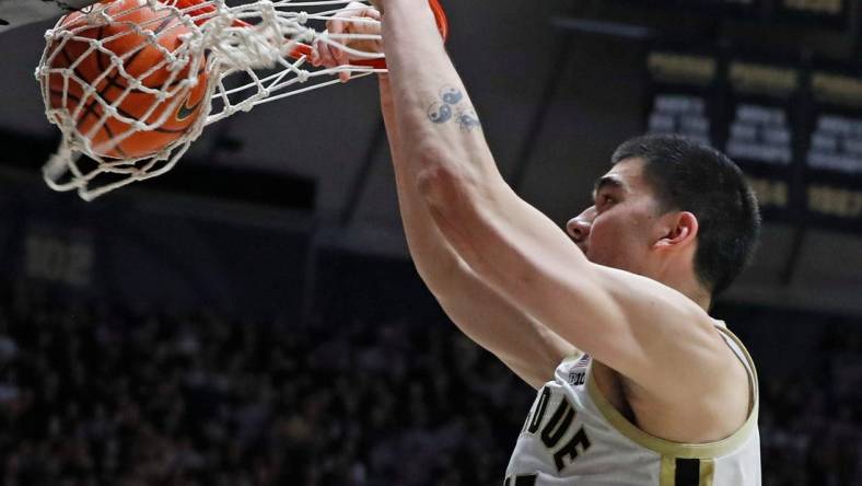 Purdue Boilermakers center Zach Edey (15) dunks the ball during the NCAA men   s basketball game against the Rutgers Scarlet Knights, Thursday, Feb. 22, 2024, at Mackey Arena in West Lafayette, Ind. Purdue Boilermakers won 96-68.