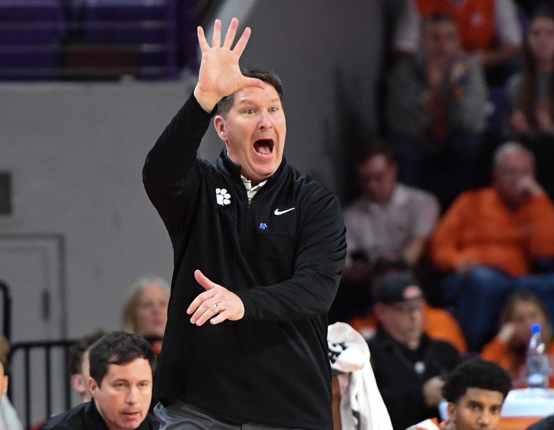 Feb 27, 2024; Clemson, South Carolina, USA;  Clemson Head Coach Brad Brownell communicates in the game with Pitt during the first half at Littlejohn Coliseum. Mandatory Credit: Ken Ruinard-USA TODAY Sports