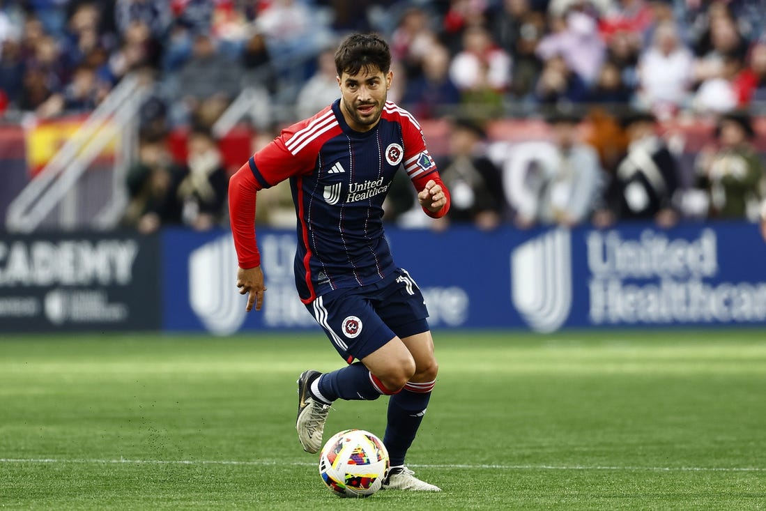 Mar 3, 2024; Foxborough, Massachusetts, USA; New England Revolution midfielder Carles Gil (10) during the second half against Toronto FC at Gillette Stadium. Mandatory Credit: Winslow Townson-USA TODAY Sports