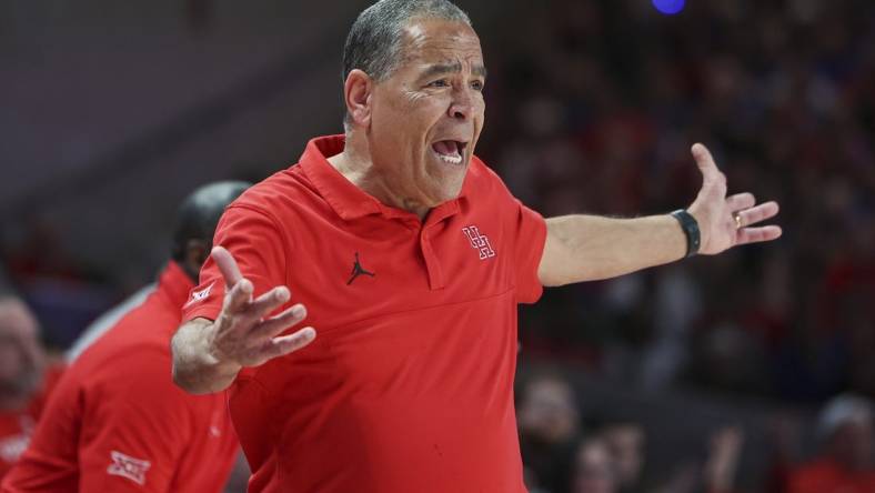 Mar 9, 2024; Houston, Texas, USA; Houston Cougars head coach Kelvin Sampson reacts during the first half against the Kansas Jayhawks at Fertitta Center. Mandatory Credit: Troy Taormina-USA TODAY Sports