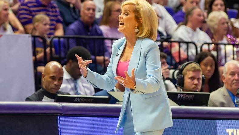 Tigers Head Coach Kim Mulkey as The LSU Tigers take on the Rice Owls in the 1st round of the 2024 NCAA Tournament in Baton Rouge, LA at the Pete Maravich Assembly Center. Friday, March 22, 2024.