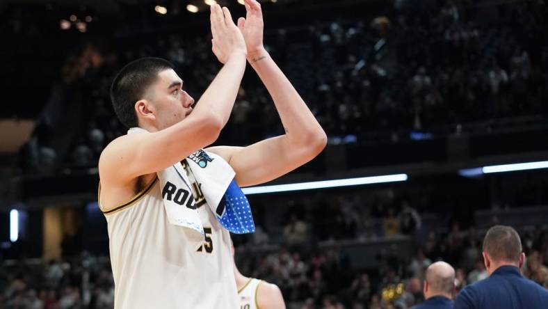 Mar 24, 2024; Indianapolis, IN, USA; Purdue Boilermakers center Zach Edey (15) thanks the fans after a victory against the Utah State Aggies at Gainbridge FieldHouse. Mandatory Credit: Robert Goddin-USA TODAY Sports