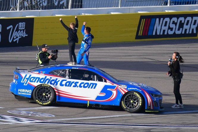 NASCAR: Pennzoil 400 presented by Jiffy Lube