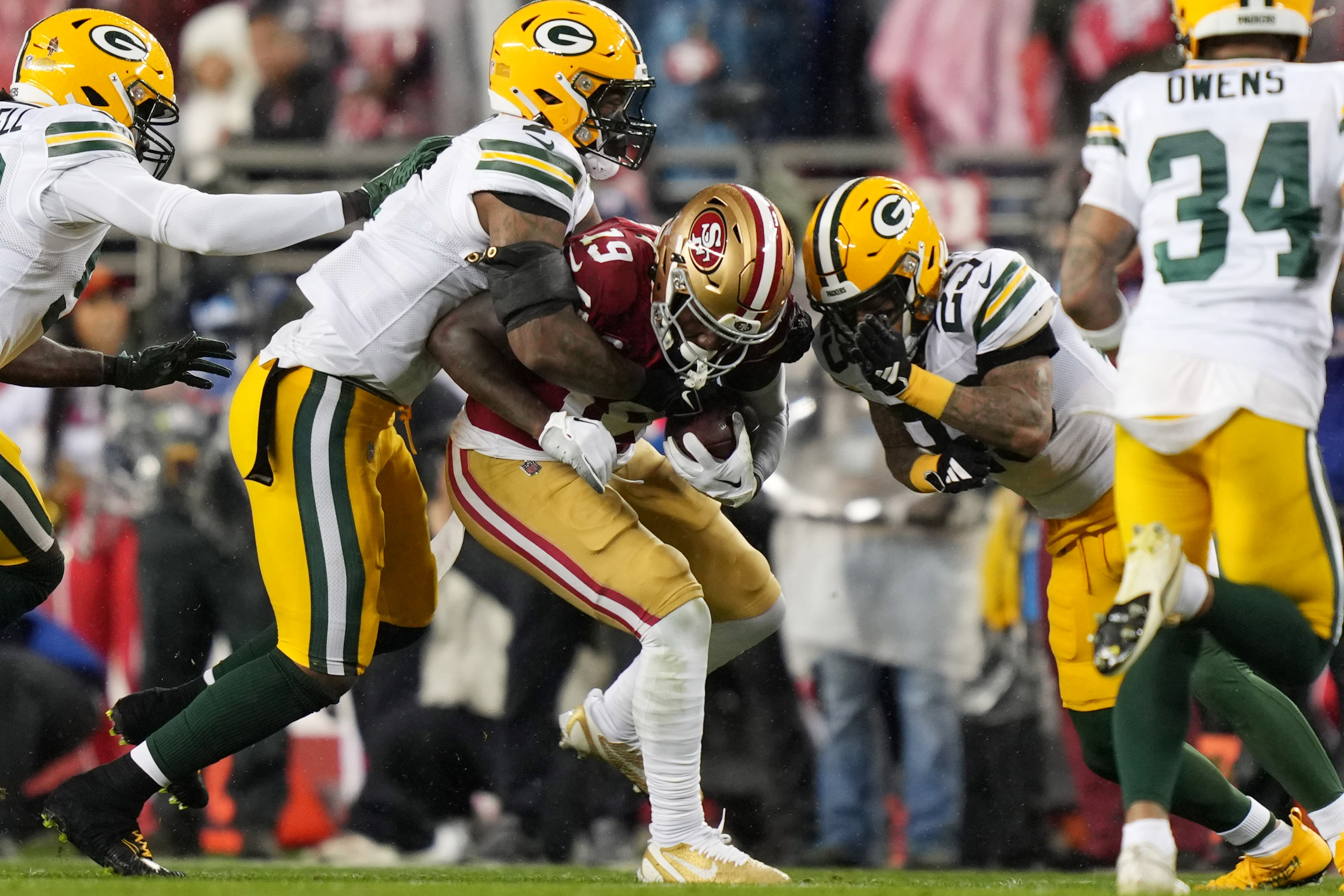 San Francisco 49ers Sign Green Bay Packers All-Pro Linebacker In NFL ...