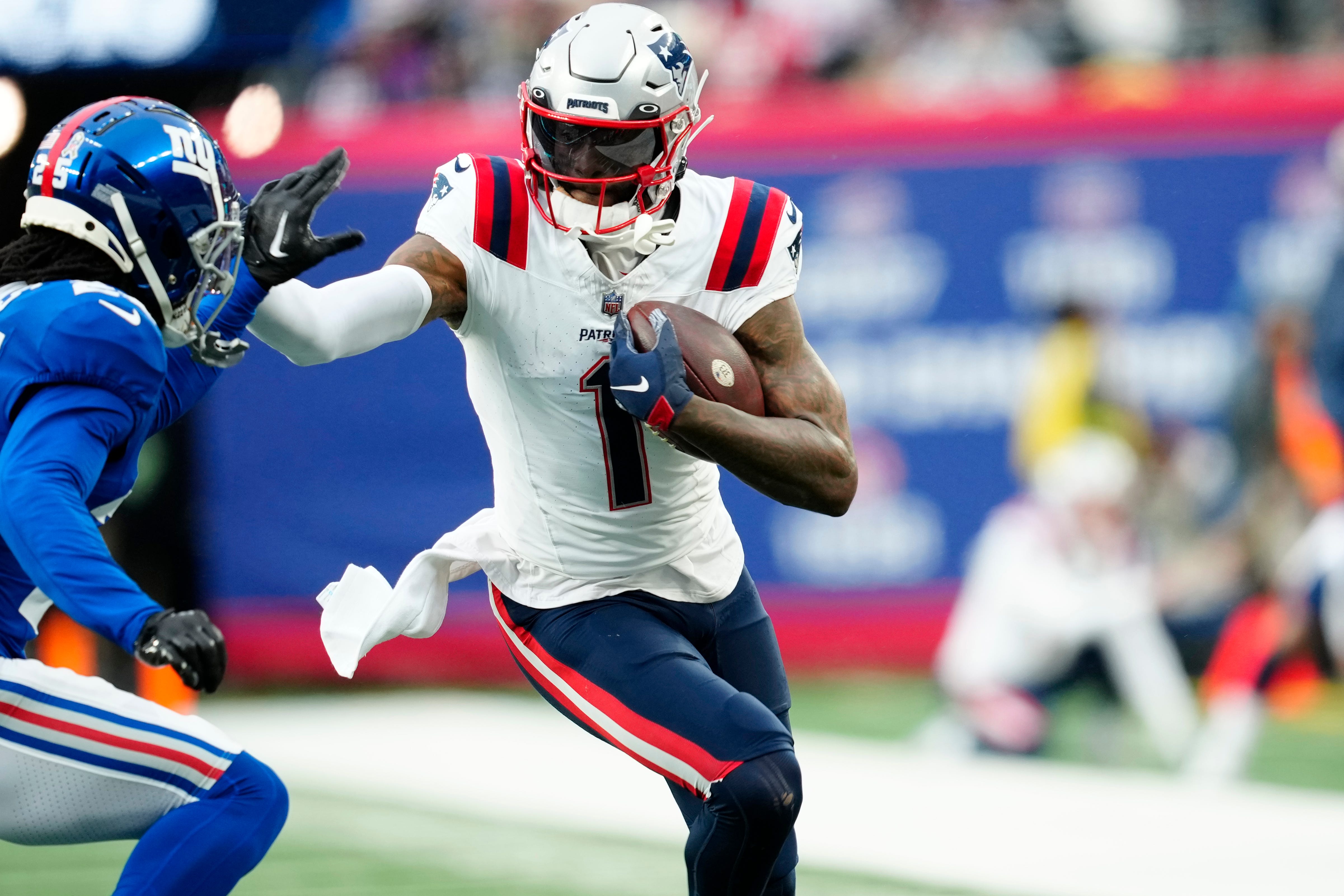 New England Patriots reportedly shopping top receivers on trade block