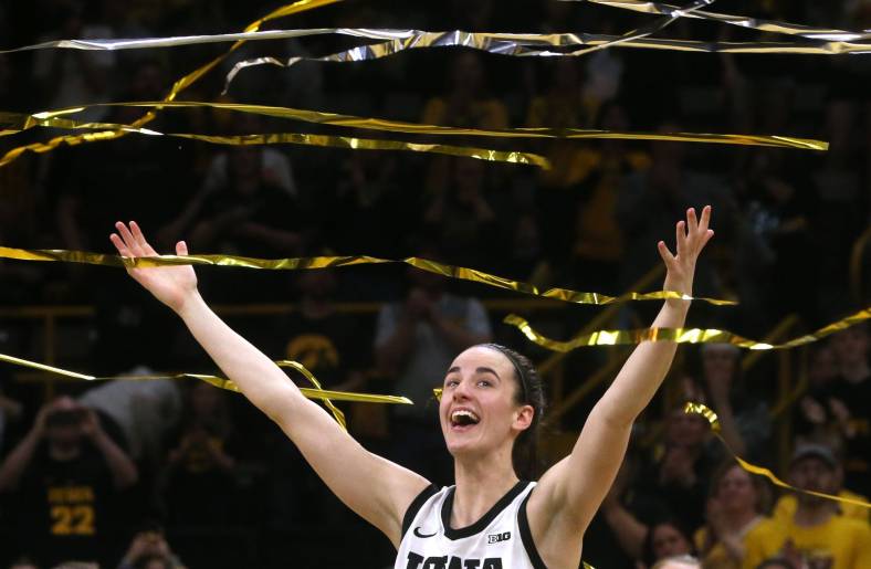 10 best women's college basketball players ever From Caitlin Clark to