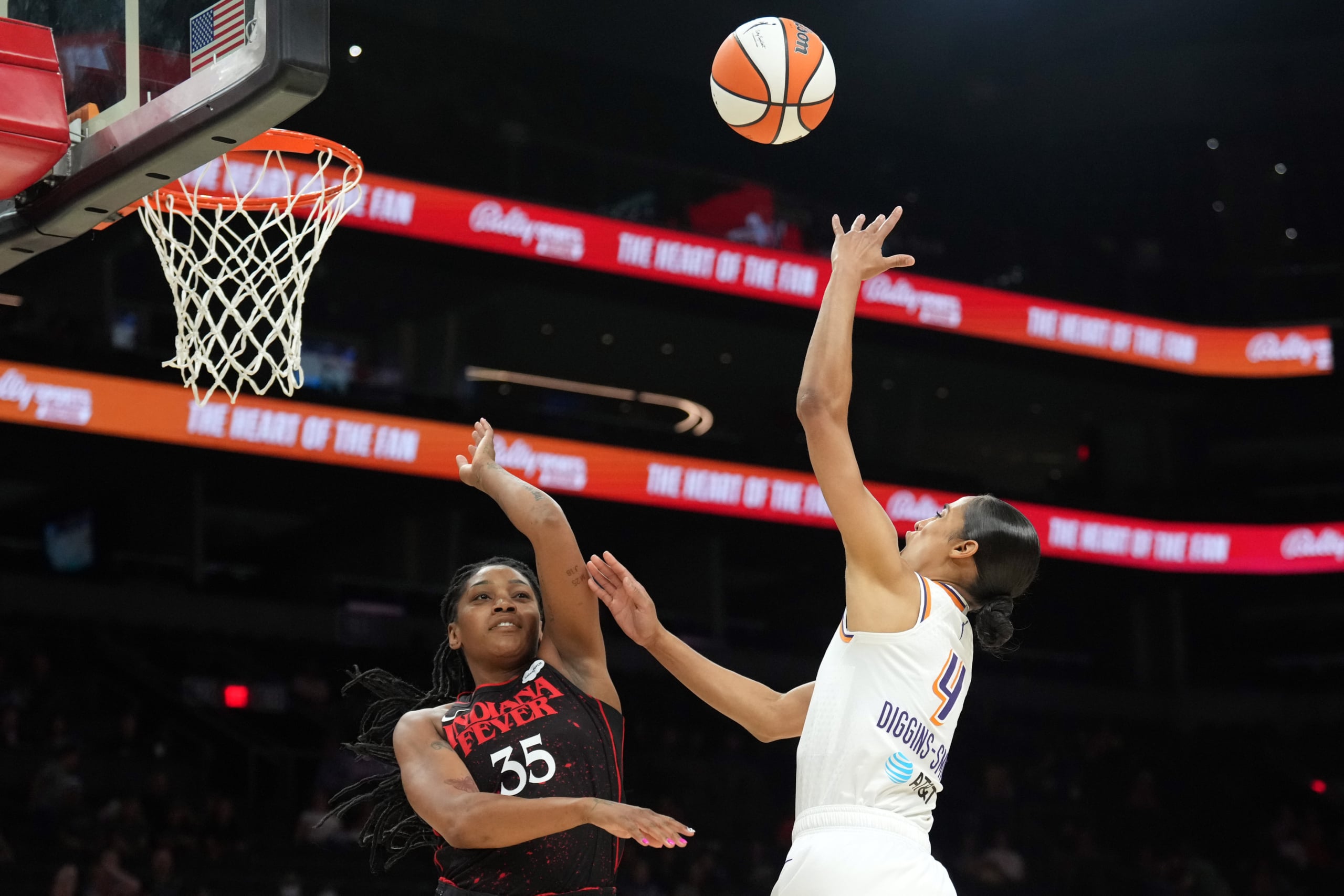 WNBA: Indiana Fever at Phoenix Mercury