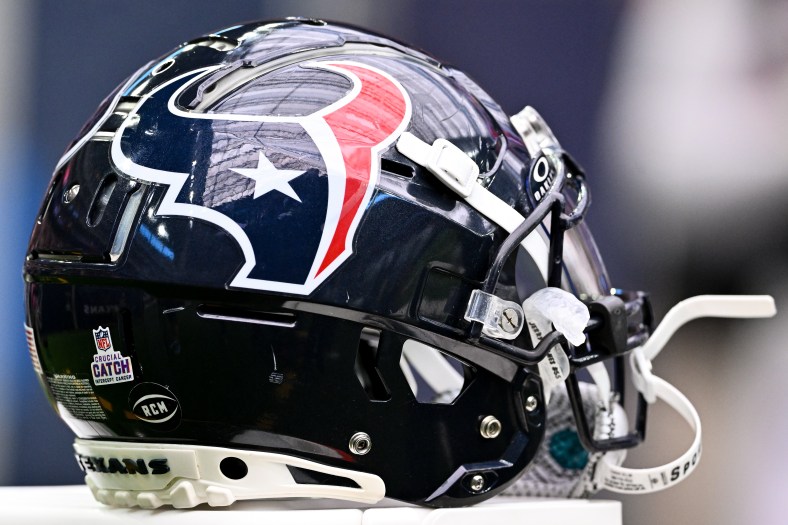 Houston Texans could 'take swing' on signing top free agent