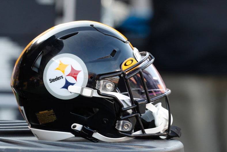 Pittsburgh Steelers could make shocking draft day move with surprising