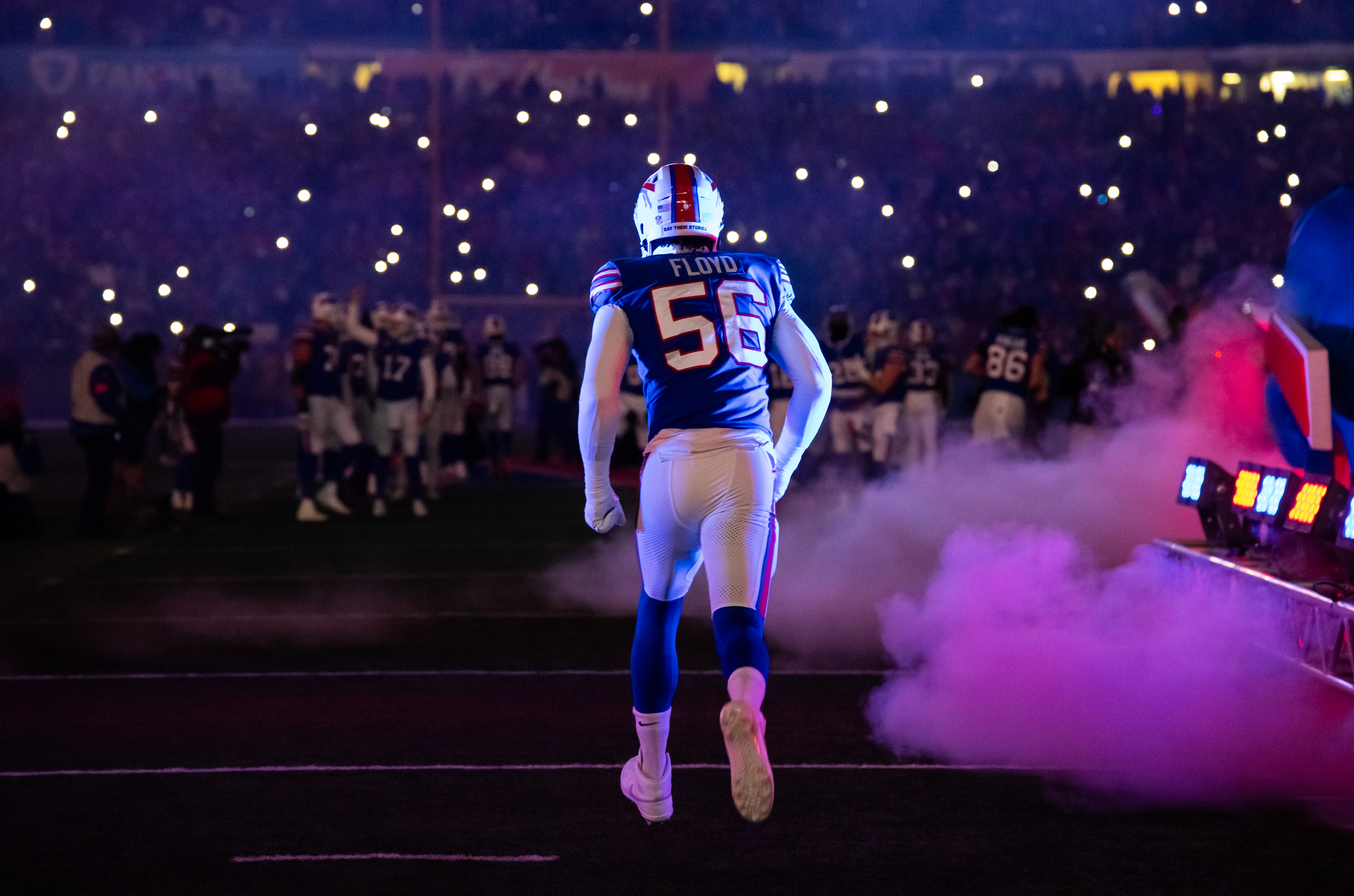 Buffalo Bills star Leonard Floyd