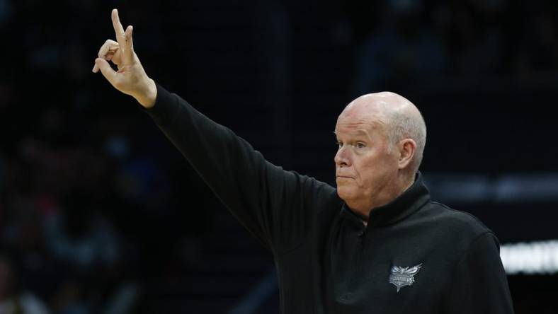 Mar 29, 2024; Charlotte, North Carolina, USA; Charlotte Hornets head coach Steve Clifford calls a play against the Golden State Warriors during the first quarter at Spectrum Center. Mandatory Credit: Nell Redmond-USA TODAY Sports