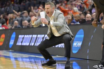 Mar 30, 2024; Los Angeles, CA, USA; Alabama Crimson Tide head coach Nate Oats reacts in the second half against the Clemson Tigers in the finals of the West Regional of the 2024 NCAA Tournament at Crypto.com Arena. Mandatory Credit: Jayne Kamin-Oncea-USA TODAY Sports