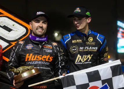 David Gravel at odds with Buddy Kofoid in World of Outlaws race at Paducah