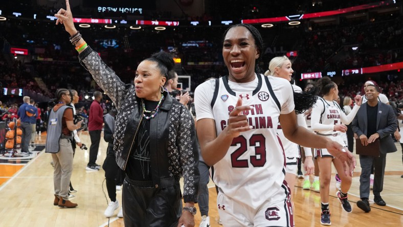 undefeated national champions in women's college basketball