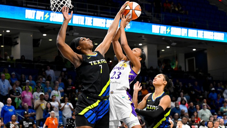 WNBA: Los Angeles Sparks at Dallas Wings