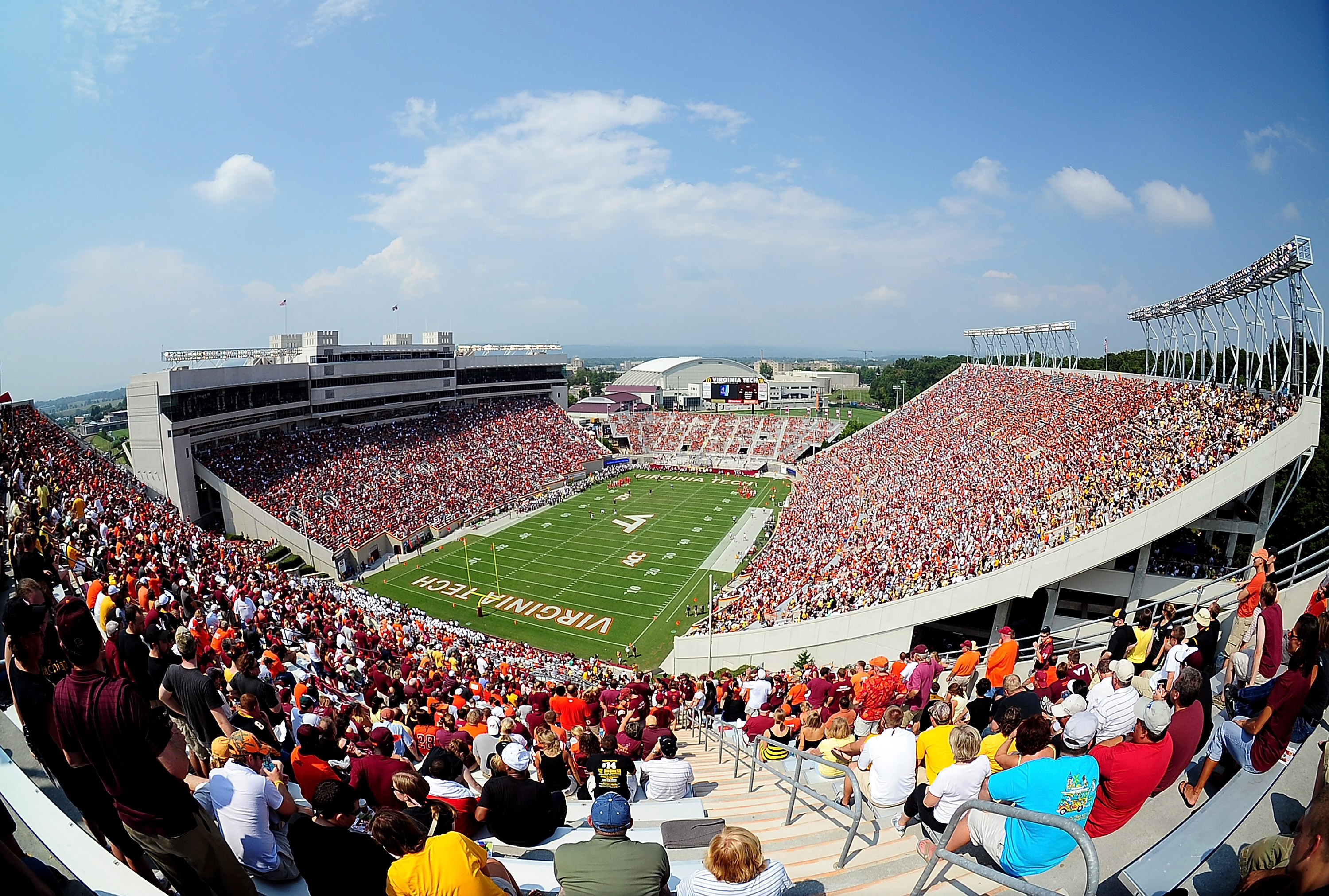 Best College Football Stadiums Of 2024, Including The Rose Bowl ...