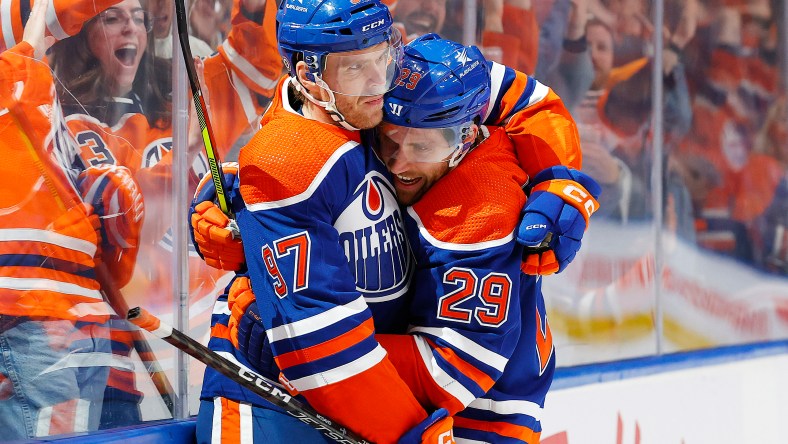 NHL: New York Islanders at Edmonton Oilers