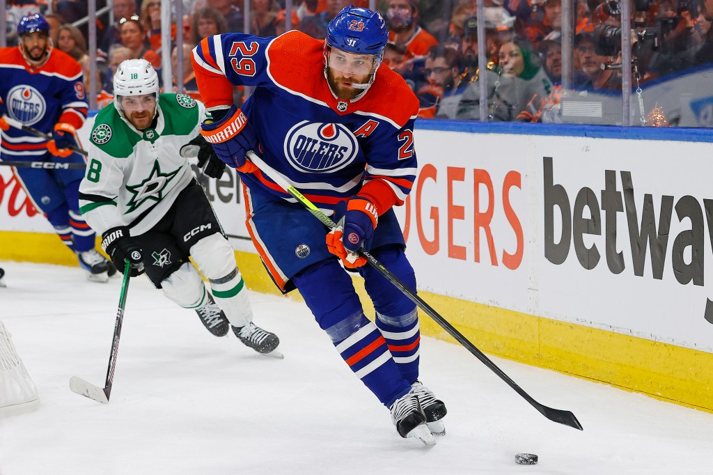 NHL: Stanley Cup Playoffs-Dallas Stars at Edmonton Oilers