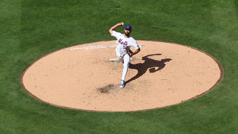 New York Mets pitcher Jorge Lopez