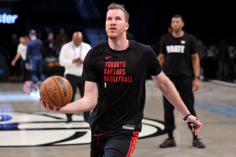 Jakob Poeltl trade to the Golden State Warriors